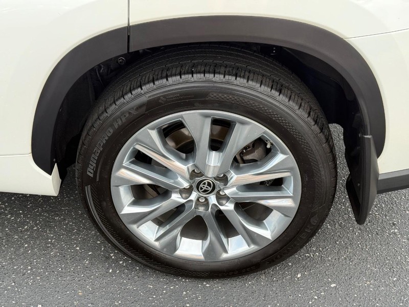 Toyota Highlander Vehicle Image 06