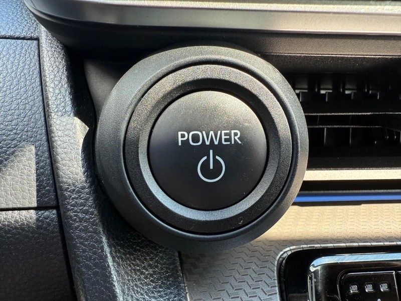 Toyota Prius Vehicle Image 15