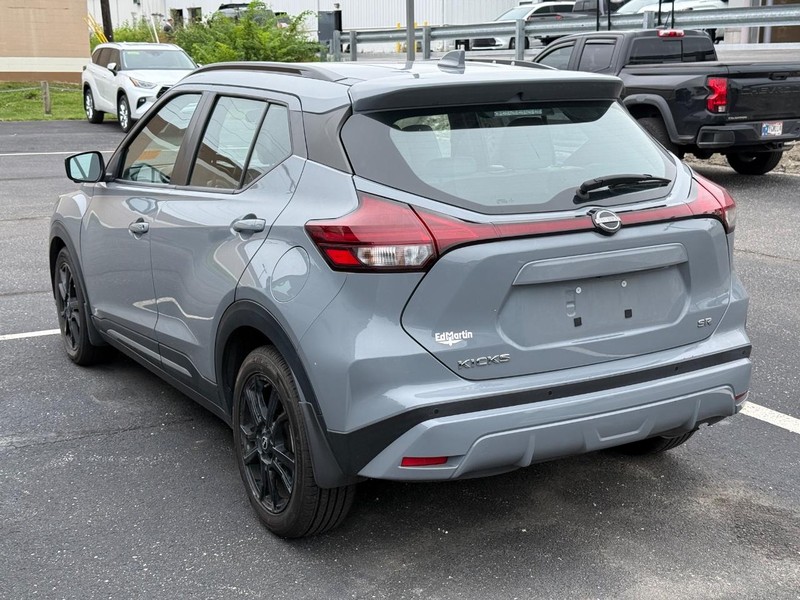 Nissan Kicks Vehicle Image 03