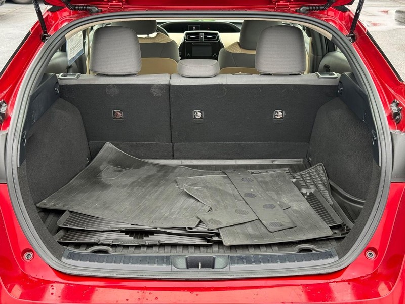 Toyota Prius Vehicle Image 07