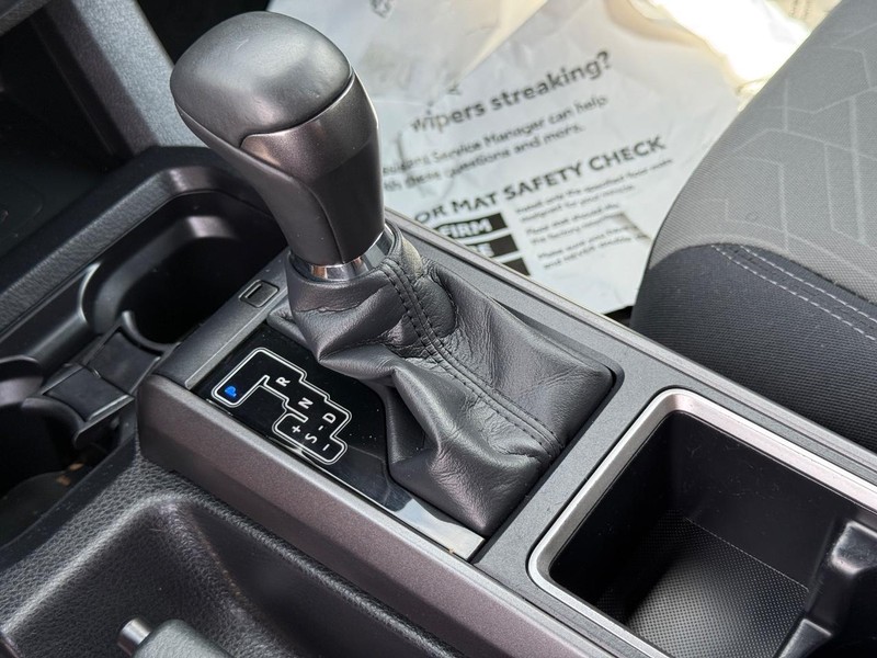 Toyota Tacoma 4WD Vehicle Image 20