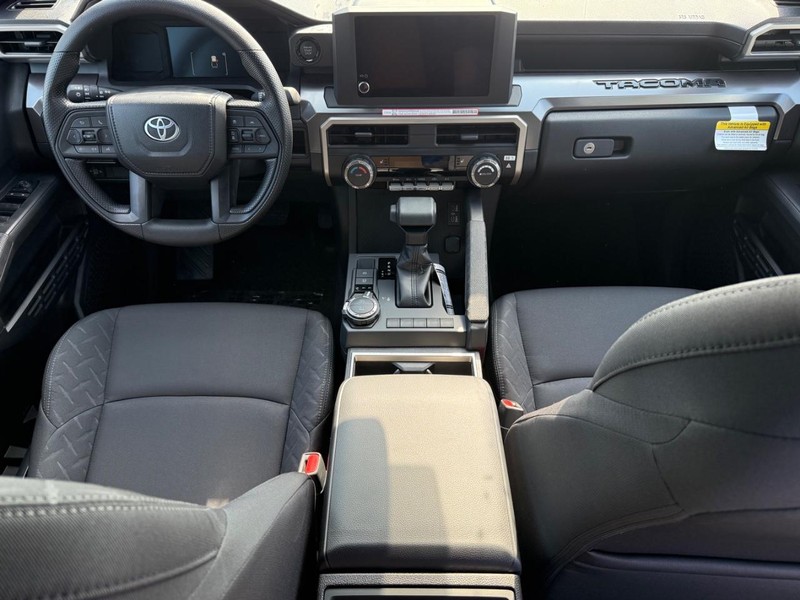 Toyota Tacoma 4WD Vehicle Image 05
