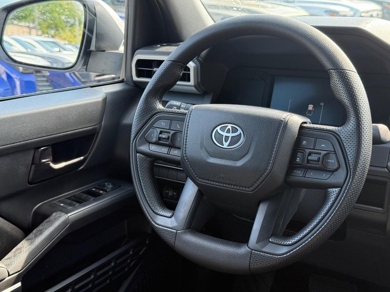 Toyota Tacoma 4WD Vehicle Image 06