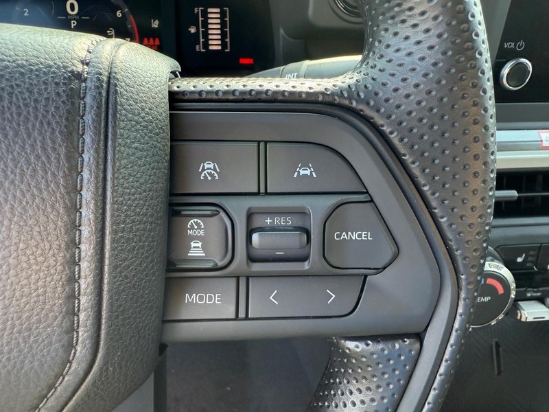 Toyota Tacoma 4WD Vehicle Image 08