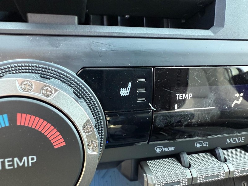 Toyota Tacoma 4WD Vehicle Image 10