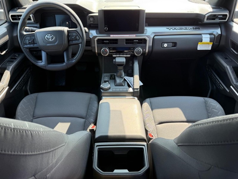 Toyota Tacoma 4WD Vehicle Image 05