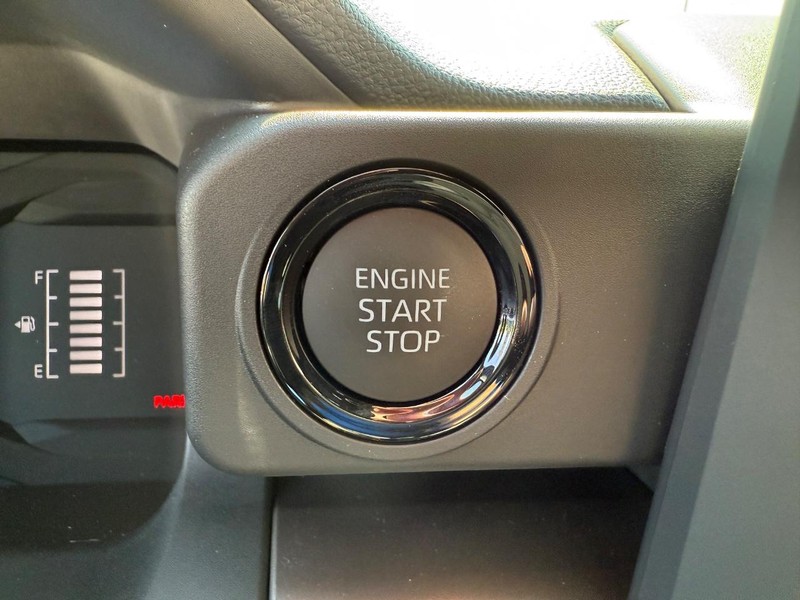 Toyota Tacoma 4WD Vehicle Image 09