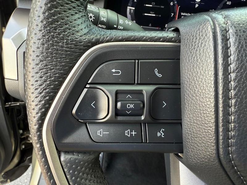 Toyota Tacoma 4WD Vehicle Image 14