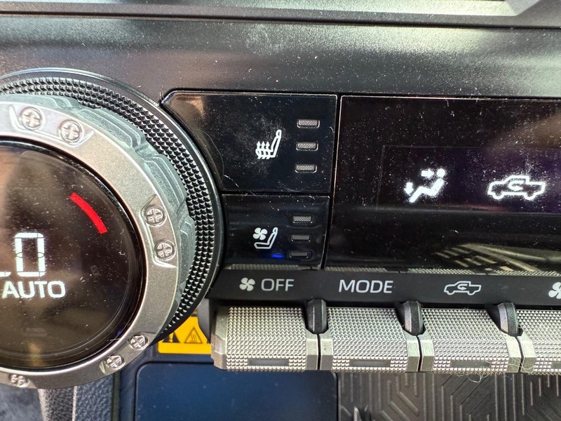 Toyota Tacoma 4WD Vehicle Image 17