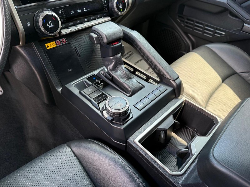 Toyota Tacoma 4WD Vehicle Image 21