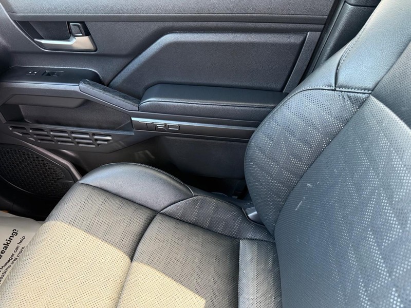 Toyota Tacoma 4WD Vehicle Image 22