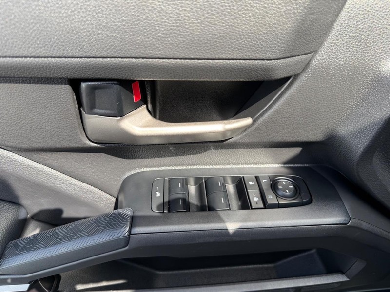 Toyota Tacoma 4WD Vehicle Image 26