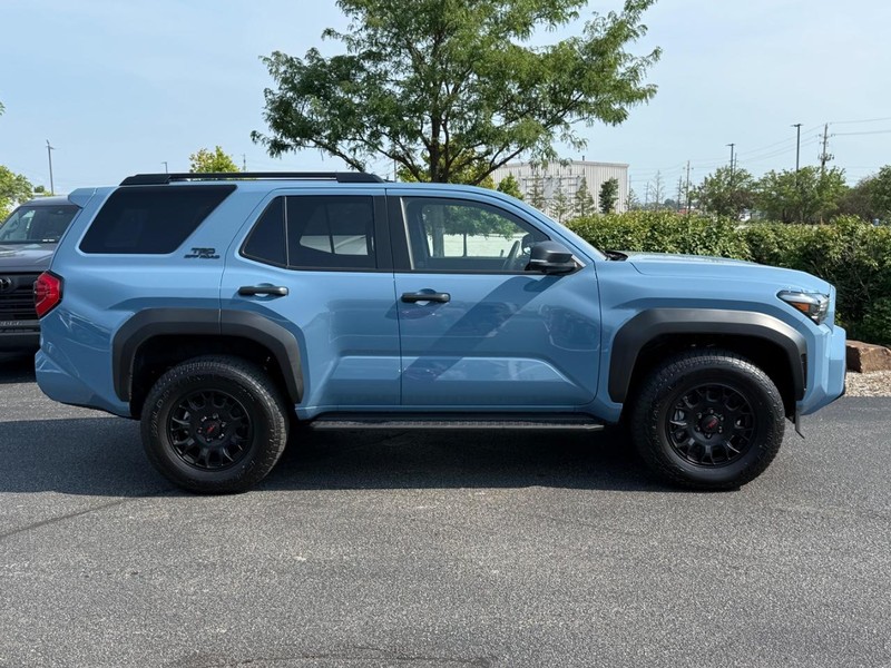 Toyota 4Runner Vehicle Image 02