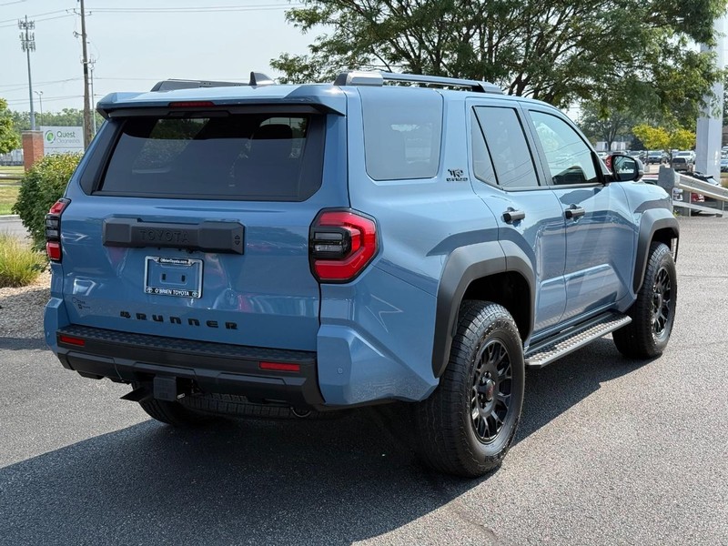 Toyota 4Runner Vehicle Image 03