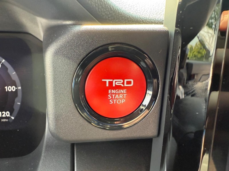 Toyota 4Runner Vehicle Image 10