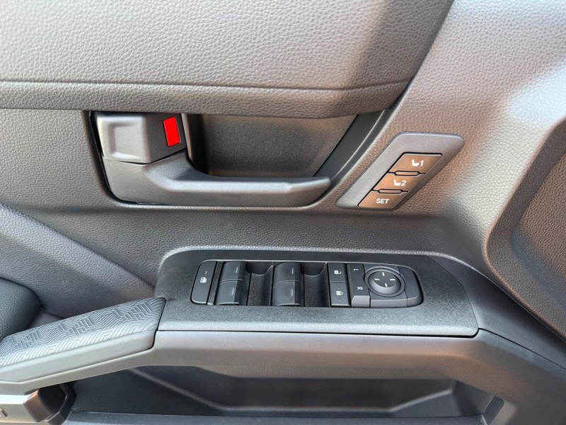 Toyota 4Runner Vehicle Image 20