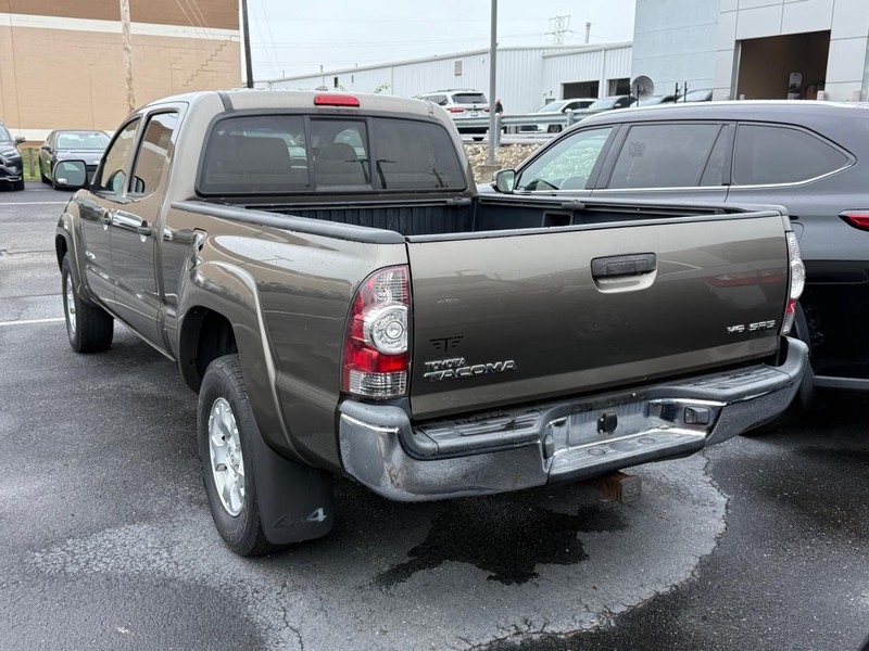 Toyota Tacoma Vehicle Image 03