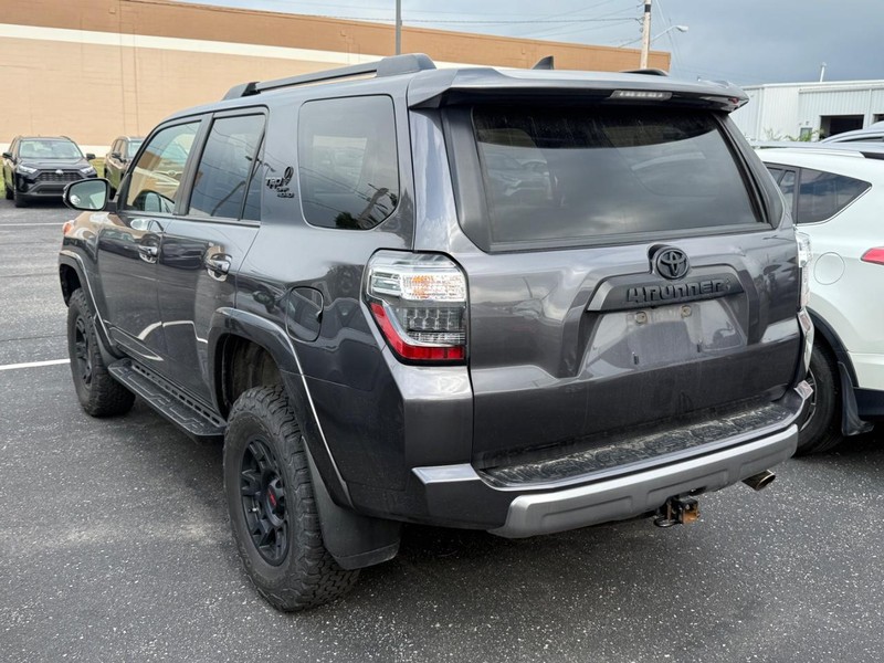 Toyota 4Runner Vehicle Image 03
