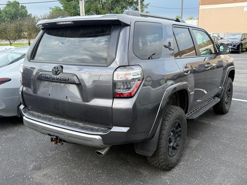 Toyota 4Runner Vehicle Image 04