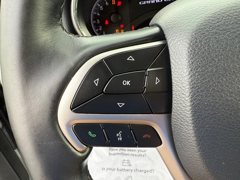 Jeep Grand Cherokee Vehicle Image 15