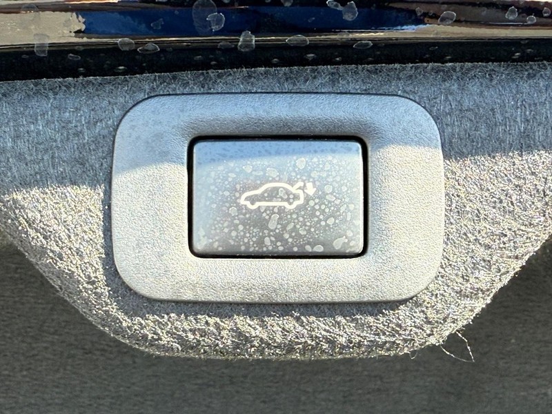 Lexus ES Vehicle Image 08