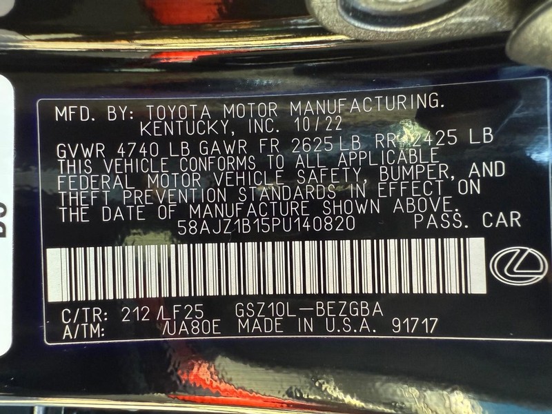Lexus ES Vehicle Image 28