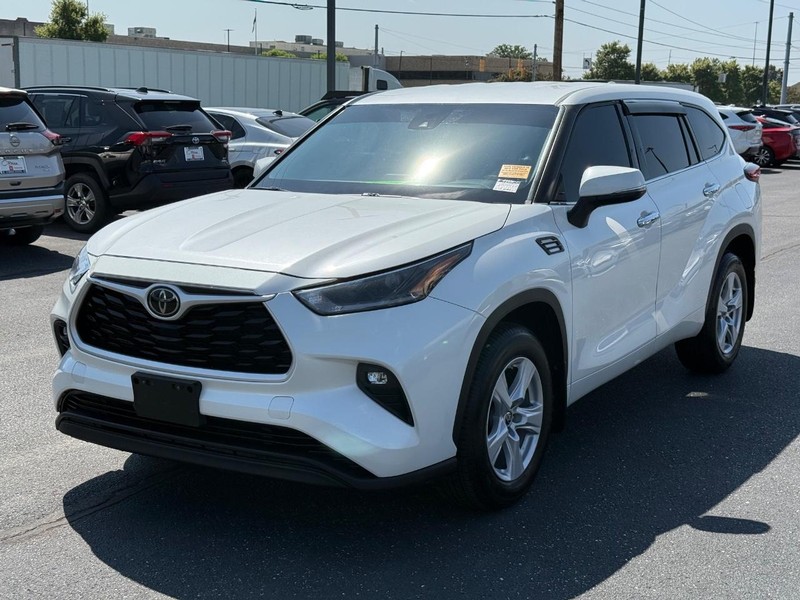 Toyota Highlander Vehicle Image 09