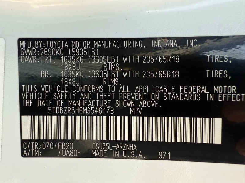 Toyota Highlander Vehicle Image 26