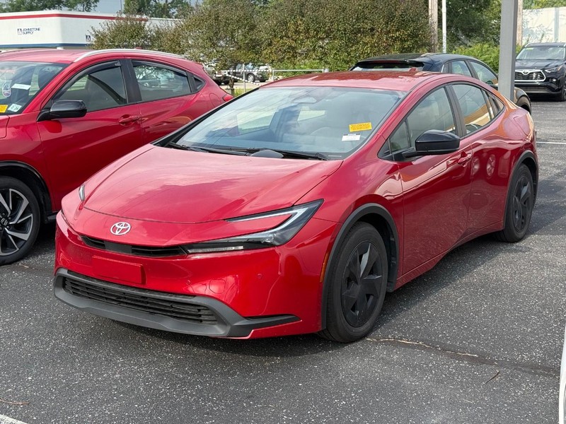 Toyota Prius Vehicle Image 02