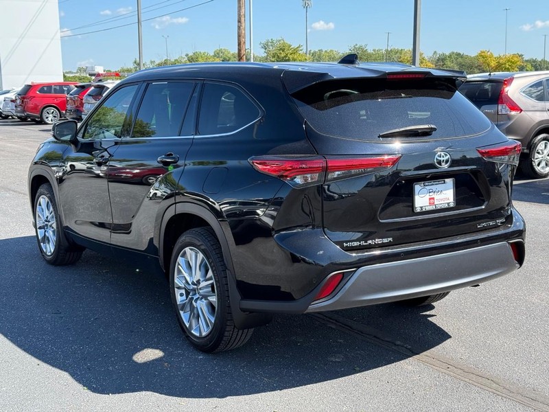Toyota Highlander Vehicle Image 05