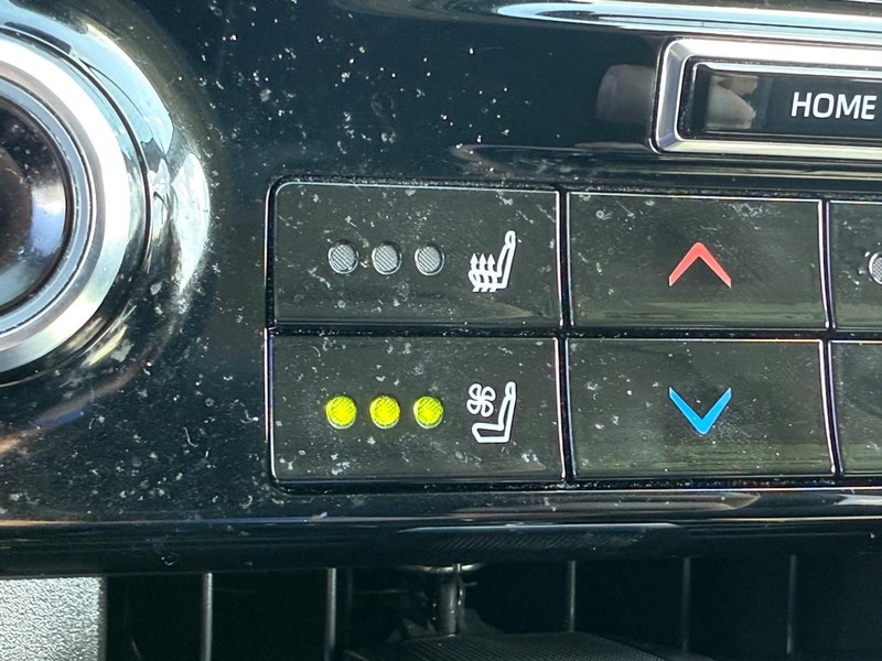 Toyota Highlander Vehicle Image 19