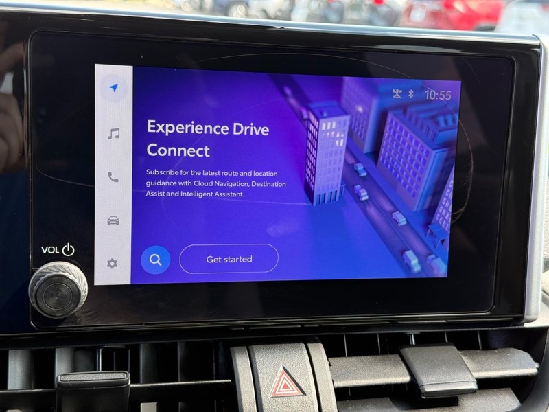 Toyota RAV4 Hybrid Vehicle Image 16