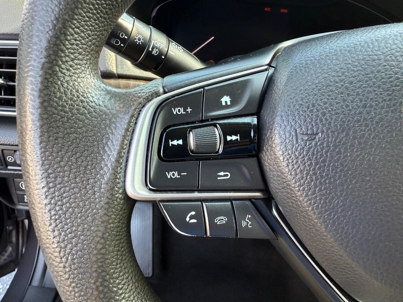 Honda Accord Sedan Vehicle Image 14