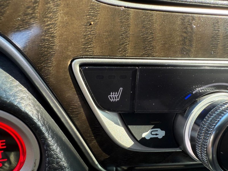 Honda Accord Sedan Vehicle Image 17