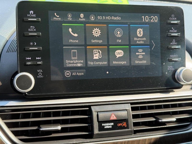 Honda Accord Sedan Vehicle Image 18