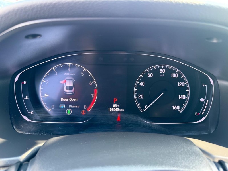Honda Accord Sedan Vehicle Image 24
