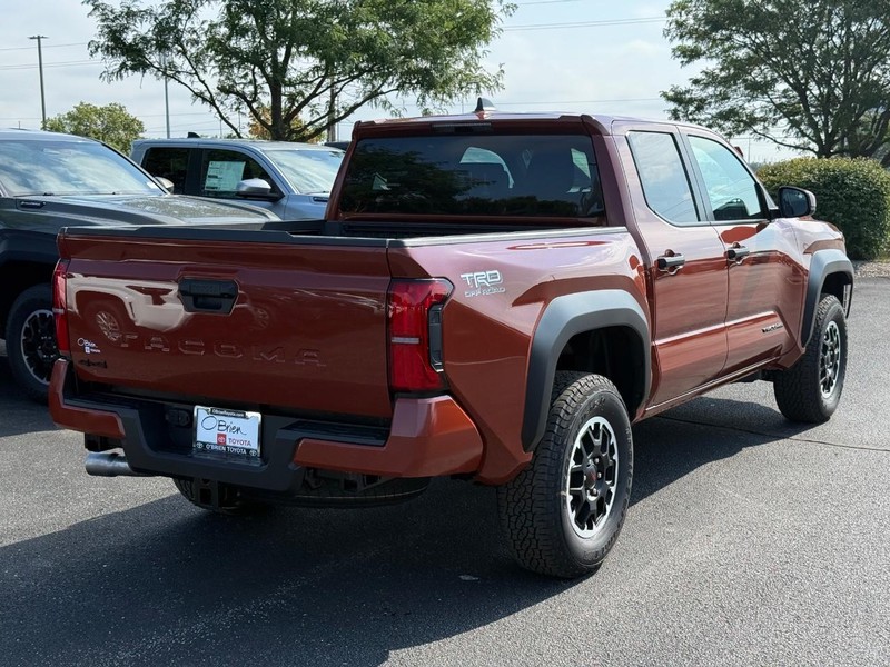 Toyota Tacoma 4WD Vehicle Image 03