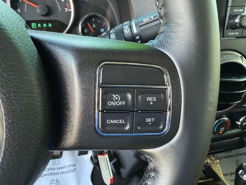 Jeep Wrangler JK Unlimited Vehicle Image 14