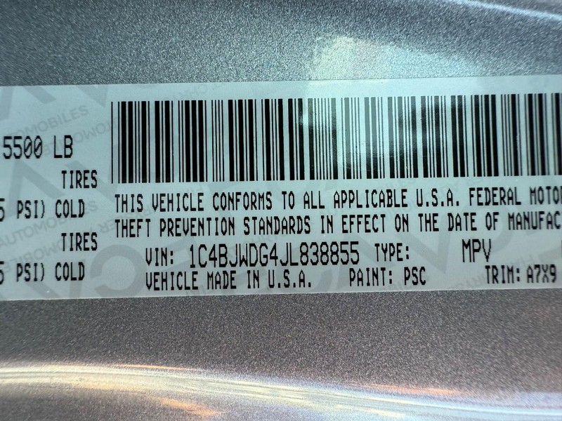 Jeep Wrangler JK Unlimited Vehicle Image 23