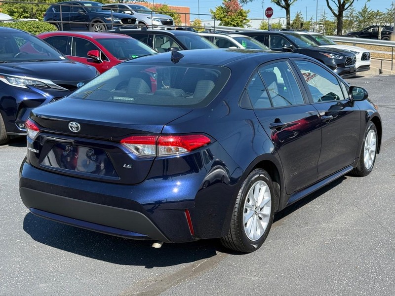 Toyota Corolla Vehicle Image 03