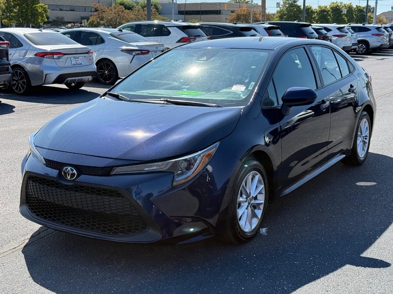 Toyota Corolla Vehicle Image 08
