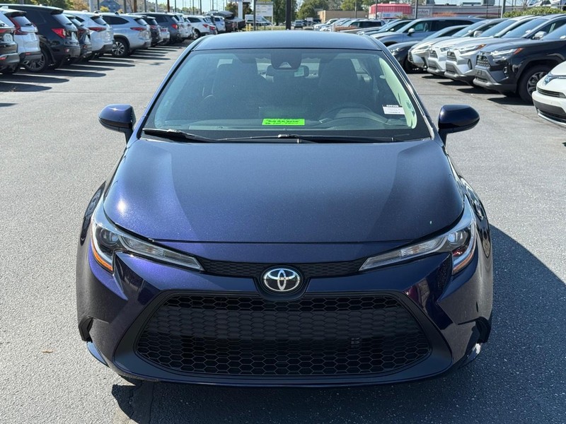 Toyota Corolla Vehicle Image 09