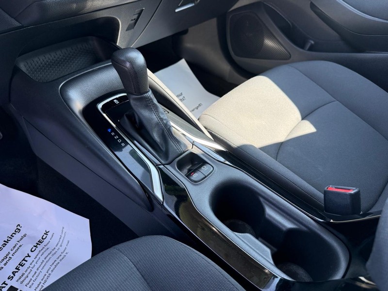 Toyota Corolla Vehicle Image 19