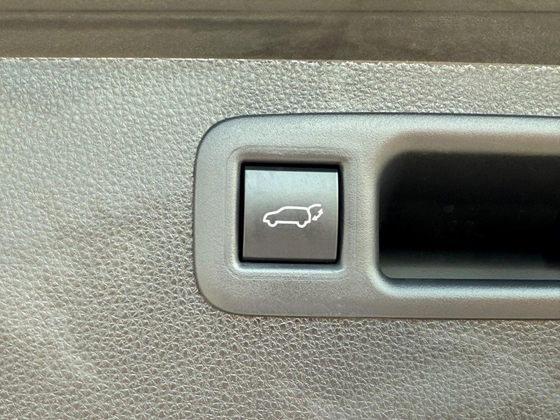 Toyota Highlander Vehicle Image 08