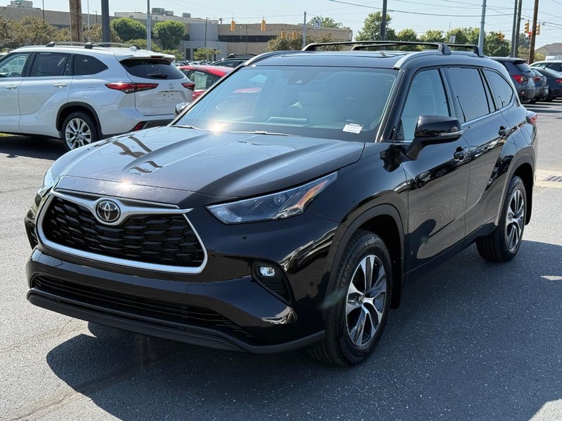 Toyota Highlander Vehicle Image 09