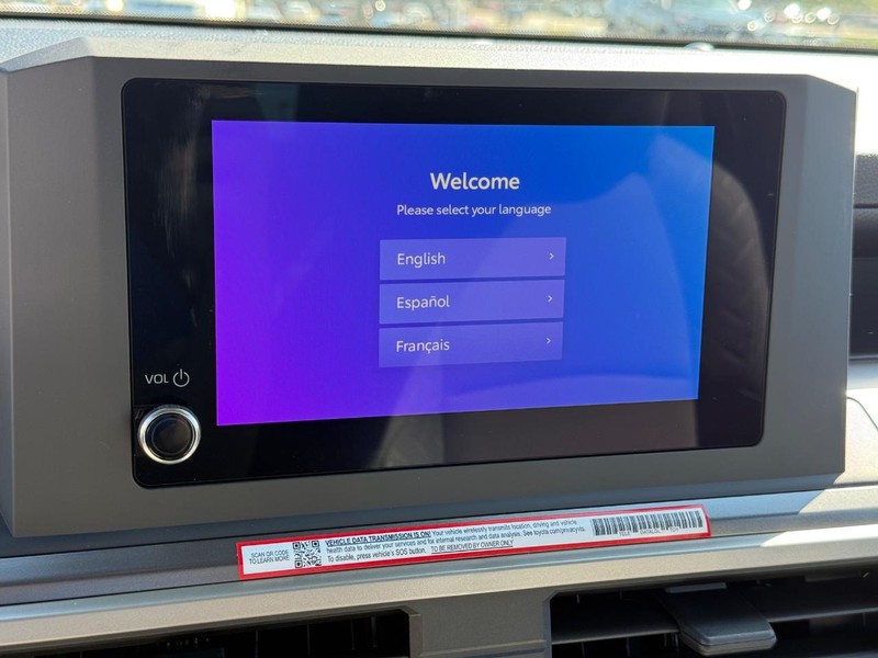 Toyota Tacoma 2WD Vehicle Image 11