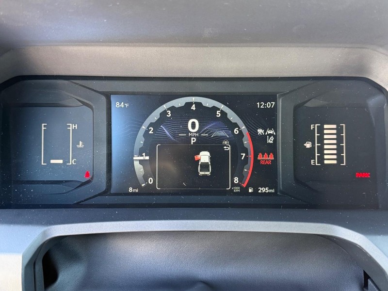 Toyota Tacoma 2WD Vehicle Image 16