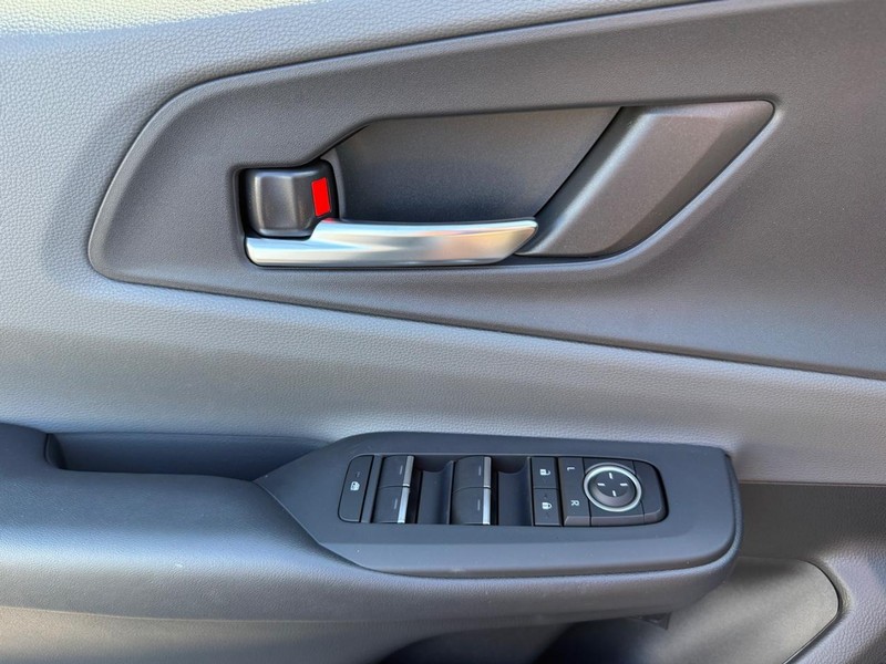 Toyota Prius Vehicle Image 18