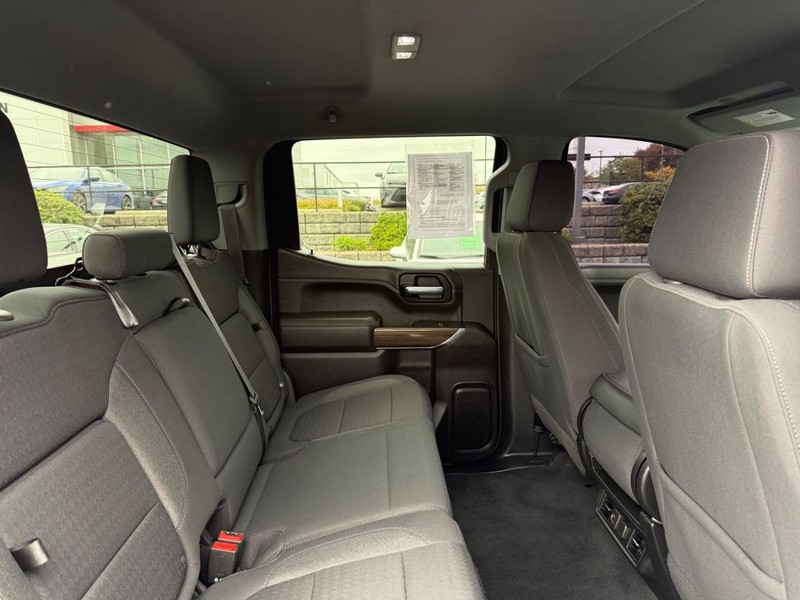 Chevrolet Silverado 1500 LTD Vehicle Image 10