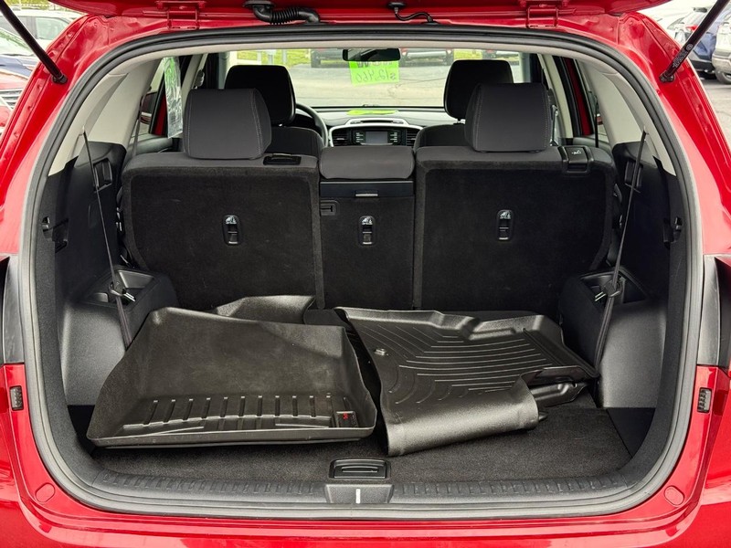 Kia Sorento Vehicle Image 07